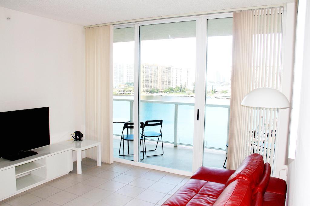 Miami Waterfront Apartments Sunny Isles Beach Habitación foto