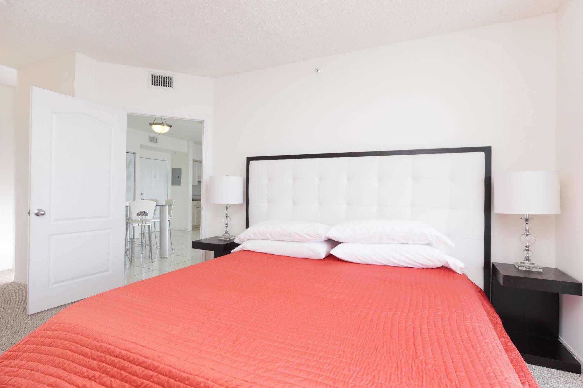 Miami Waterfront Apartments Sunny Isles Beach Exterior foto